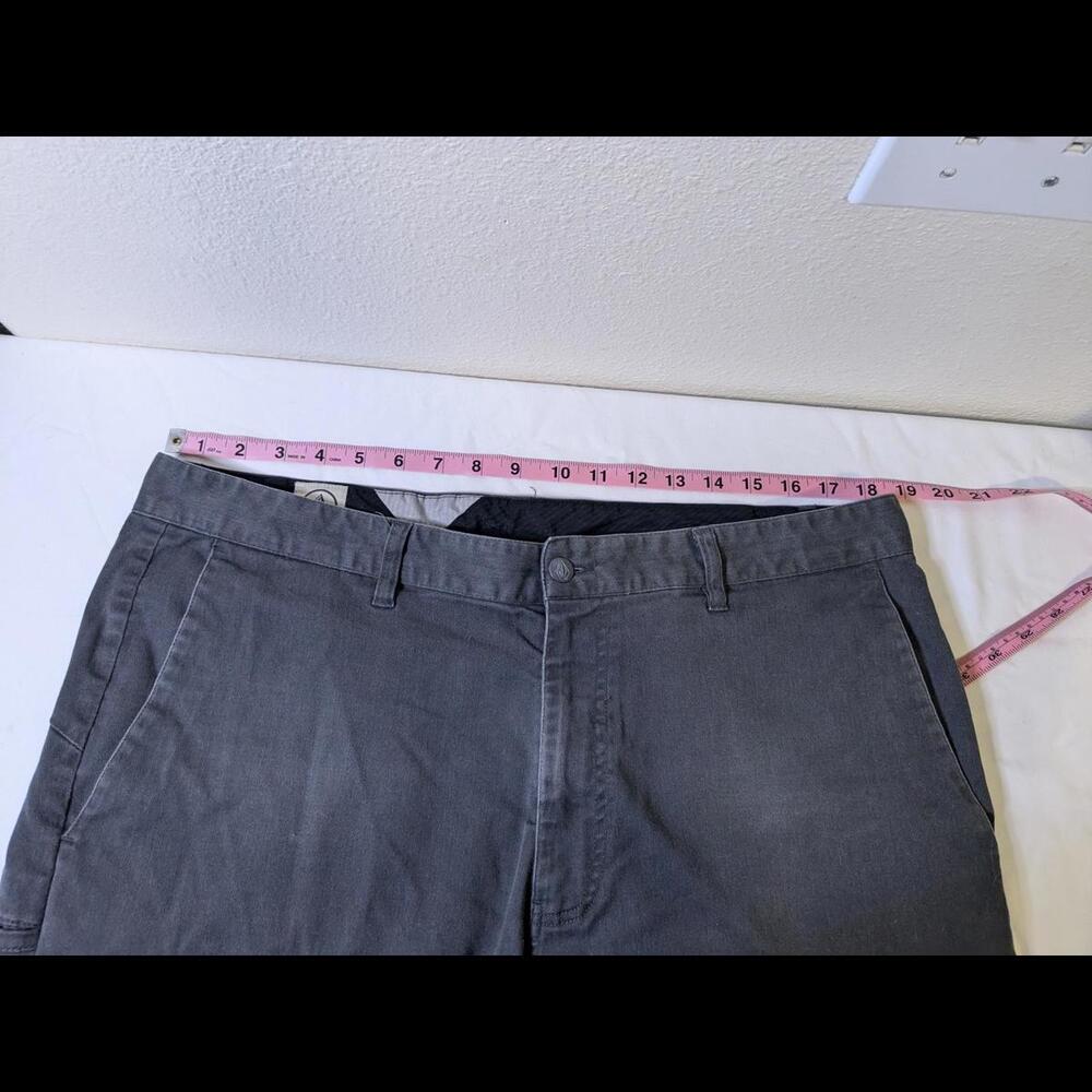 Volcom Men's Casual Chino Shorts - Size 36, Gray Misssing Back Pocket Button